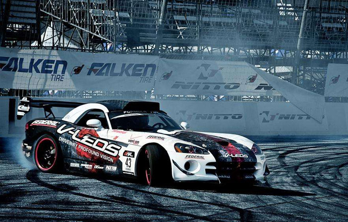 汽車(chē)保養(yǎng)的小常識(shí)：機(jī)油該多久更換，如何選擇好機(jī)油！